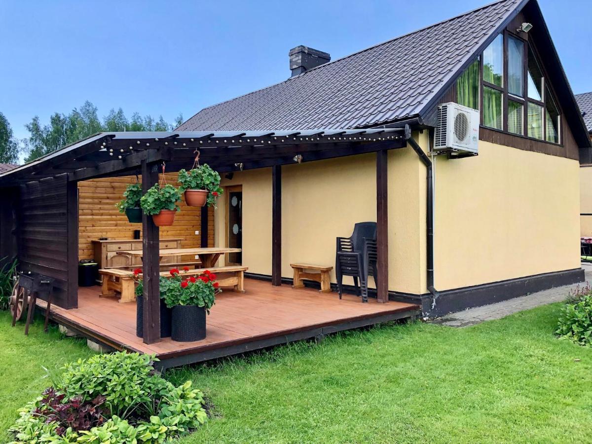 Brivdienu Majas Parupes Bauska Exterior foto